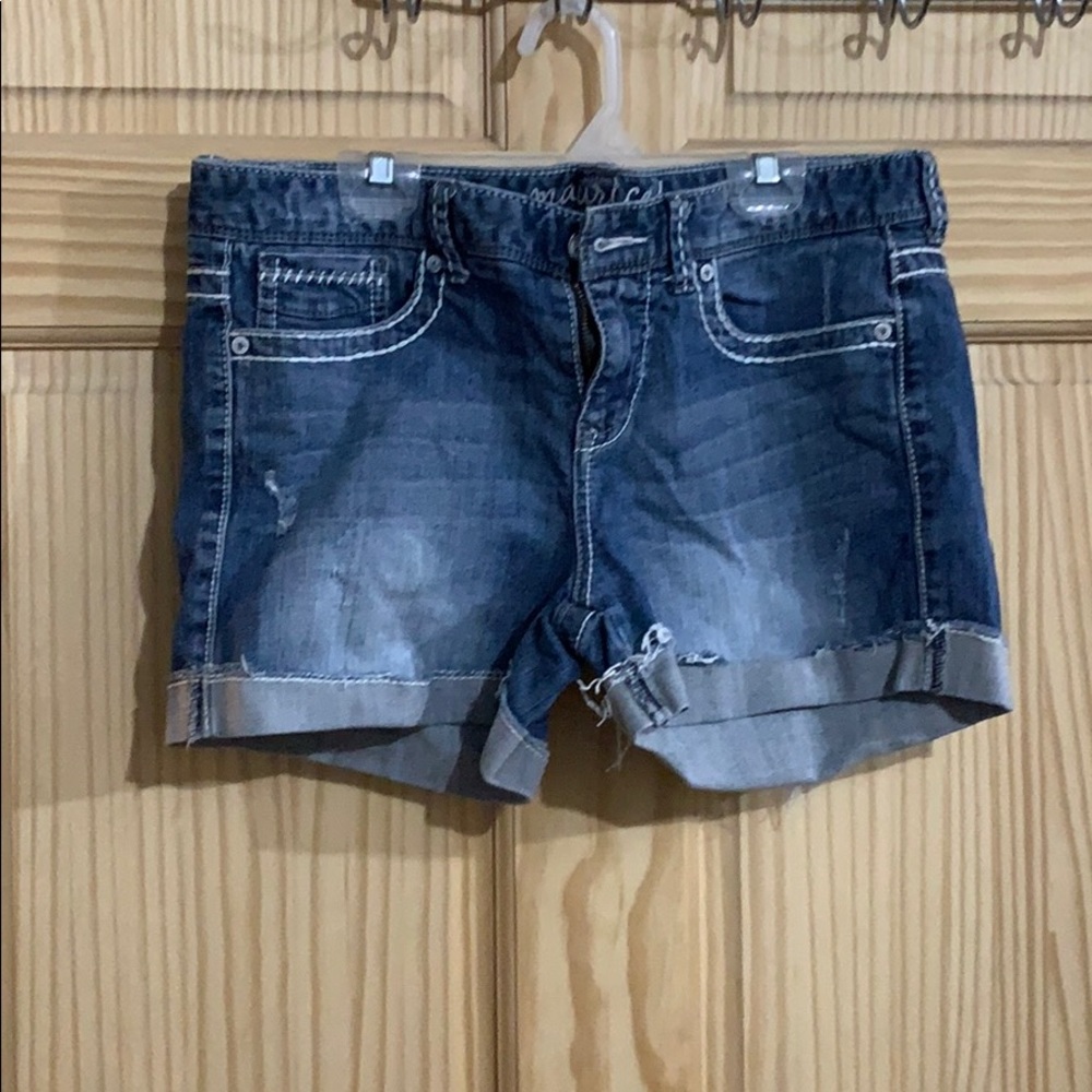 Maurice’s midi length shorts